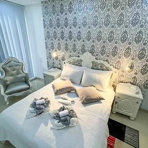  Appartamento In Ta' Xbiex 3br- 3 Min Yatch Marina Malta